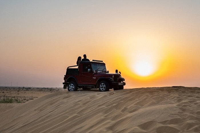 Jeep safari on the sand dunes of Jaisalmer